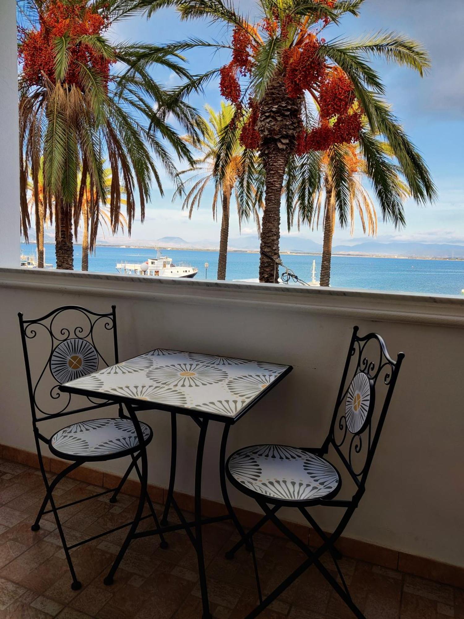 Casa Graziella Apartment Sant'Antioco Luaran gambar