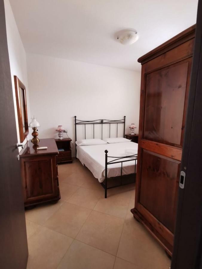 Casa Graziella Apartment Sant'Antioco Luaran gambar